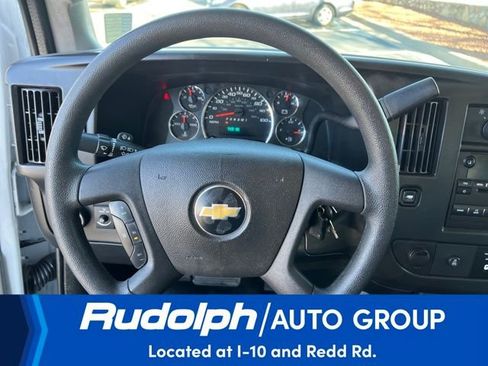 Used 2017 Chevrolet Express 3500 image 15