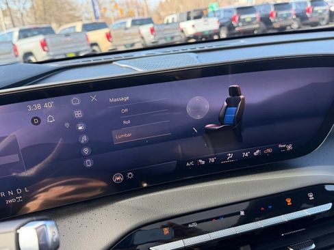 Certified 2025 Buick Enclave Avenir w/ Super Cruise Package AWD/4WD image 27