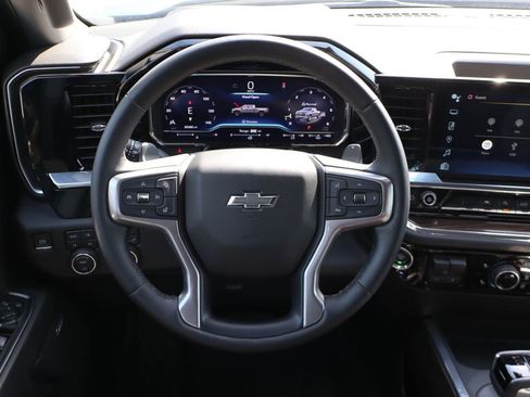 Used 2024 Chevrolet Silverado 1500 RST AWD/4WD image 19