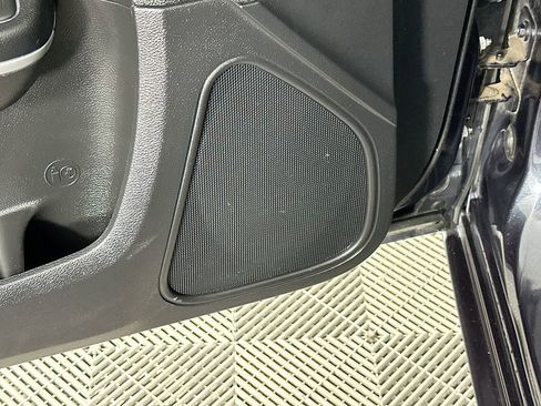 Used 2019 Chrysler 300 Touring w/ Sport Appearance Package image 24