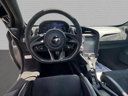 Used 2020 McLaren 720S Performance RWD image 7