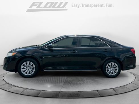 Used 2014 Toyota Camry LE FWD image 5