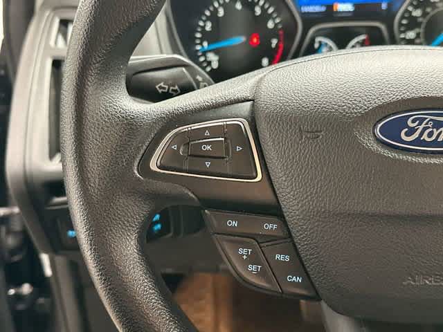 Used 2016 Ford Focus SE FWD image 8