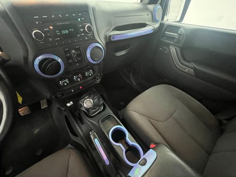 Used 2017 Jeep Wrangler Unlimited Sport w/ Quick Order Package 23S image 18