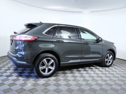 Certified 2024 Ford Edge SEL w/ Convenience Package image 4