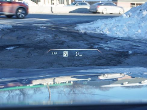 Used 2023 BMW 760i xDrive w/ Parking Assistance Package image 60