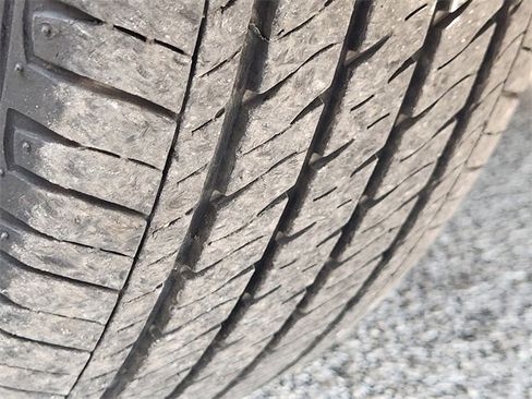 Used 2024 Nissan Kicks S image 10