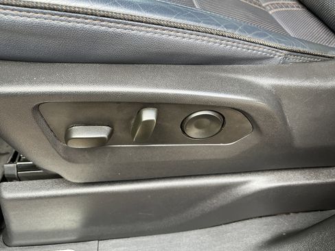 Used 2023 Chevrolet Silverado 1500 High Country w/ High Country Premium Package image 28