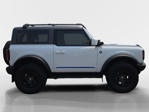Used 2021 Ford Bronco Outer Banks w/ Sasquatch Package AWD/4WD image 7