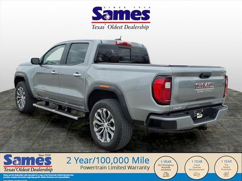 Used 2023 GMC Canyon Denali image 8