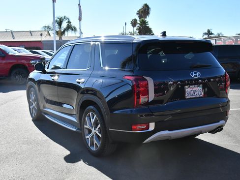 Used 2021 Hyundai Palisade SEL w/ Winter Package AWD/4WD image 6