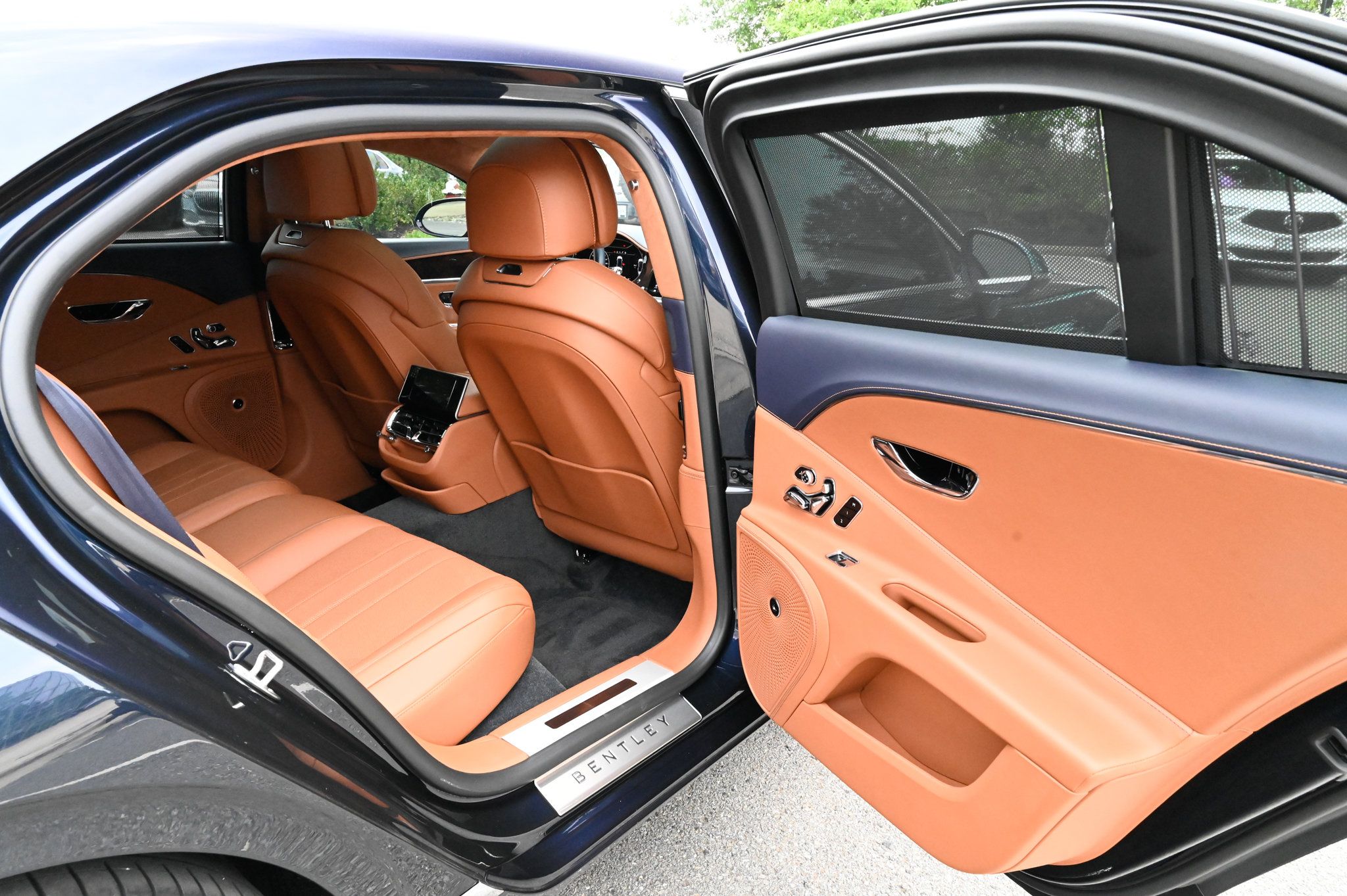 Used 2022 Bentley Flying Spur V8 AWD/4WD image 51