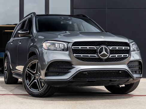 Used 2023 Mercedes-Benz GLS 450 4MATIC image 2