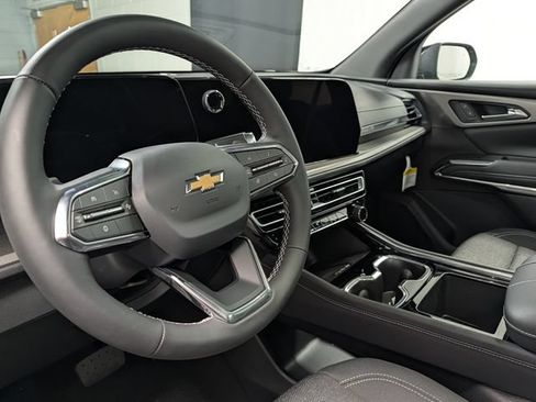 New 2026 Chevrolet Traverse LT w/ Sun and Wheel Package AWD/4WD image 19