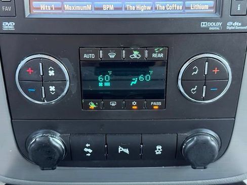Used 2012 GMC Yukon 4WD Hybrid image 27