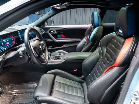 Used 2024 BMW M2 w/ Lighting Package image 5