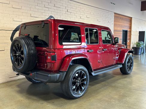 Used 2021 Jeep Wrangler Unlimited Sahara w/ Cold Weather Group image 4