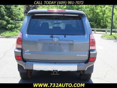 Used 2004 Toyota 4Runner SR5 w/ Preferred Accessory Pkg AWD/4WD image 8
