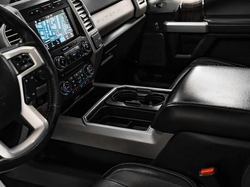 Used 2017 Ford F350 Lariat w/ Lariat Ultimate Package image 23
