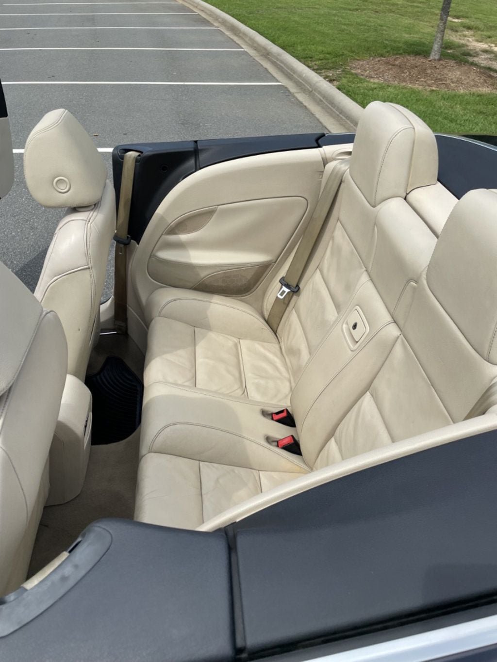 Used 2009 Volkswagen Eos Lux FWD image 14