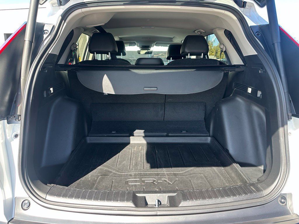 Used 2025 Honda CR-V EX-L image 5