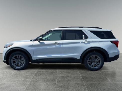 New 2026 Ford Explorer Active w/ Active Comfort Package AWD/4WD image 3