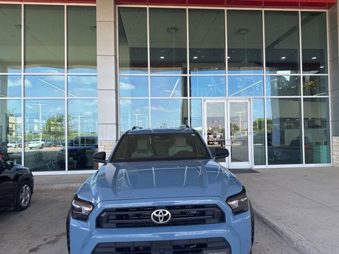 Used 2026 Toyota 4Runner SR5 image 25