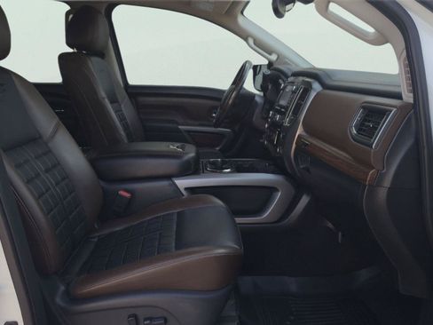 Used 2018 Nissan Titan Platinum Reserve w/ Platinum Utility Package AWD/4WD image 22