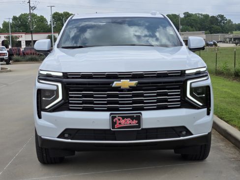 New 2026 Chevrolet Tahoe High Country AWD/4WD image 2