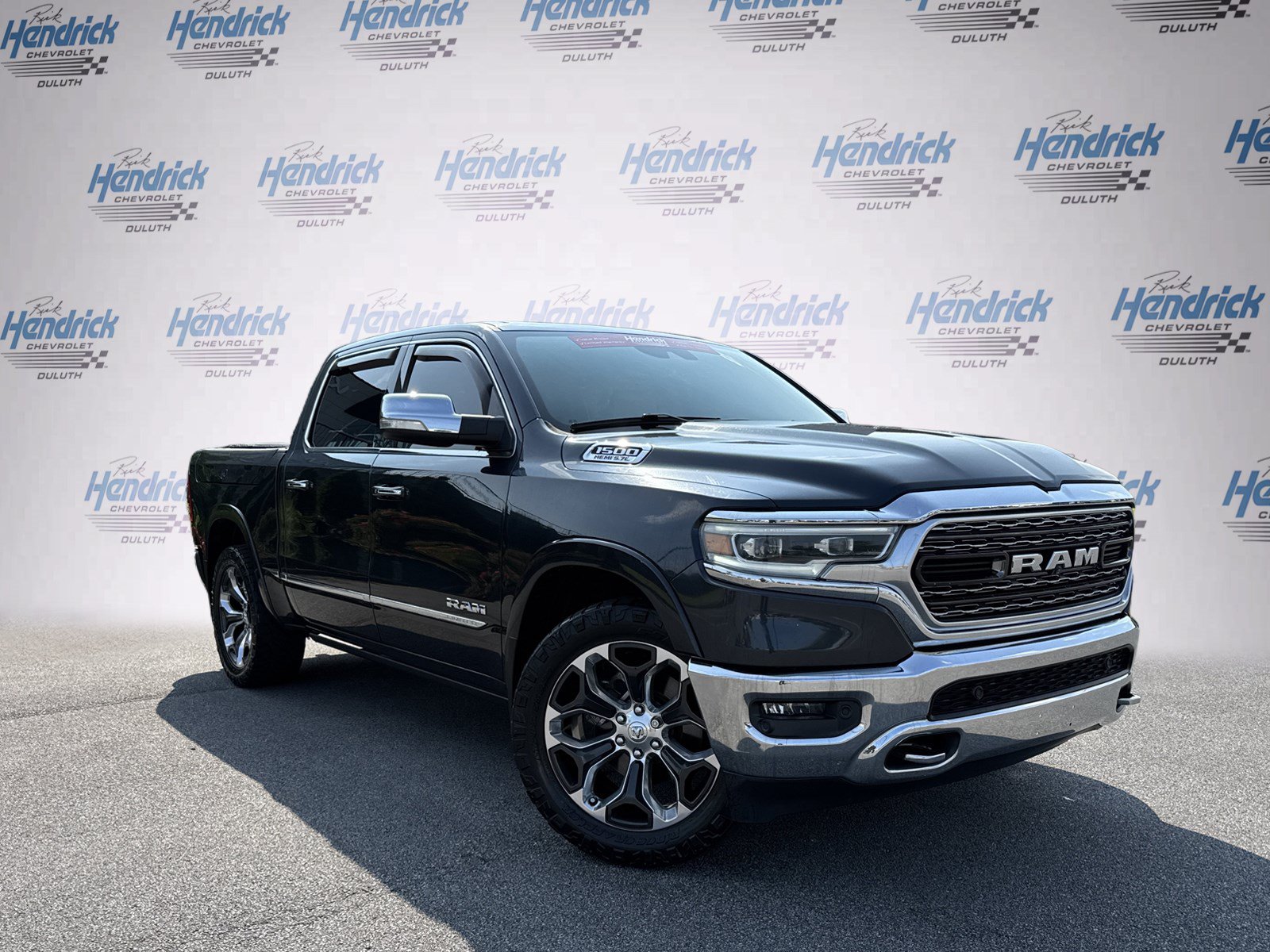 Used 2019 RAM 1500 Limited AWD/4WD image 2