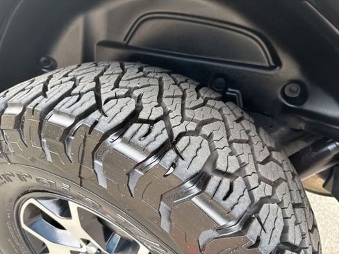 Used 2021 Jeep Wrangler Rubicon AWD/4WD image 10