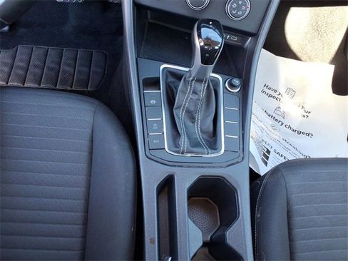 Used 2024 Volkswagen Jetta S image 17