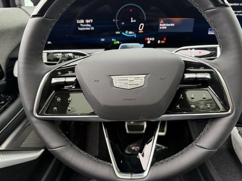 New 2025 Cadillac Optiq Luxury 1 w/ LPO, Floor Liner Package image 16
