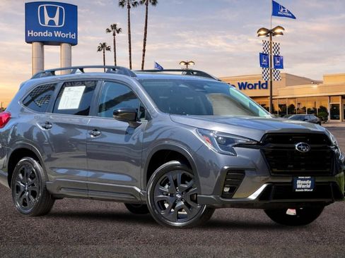 Used 2024 Subaru Ascent Onyx Edition AWD/4WD image 2