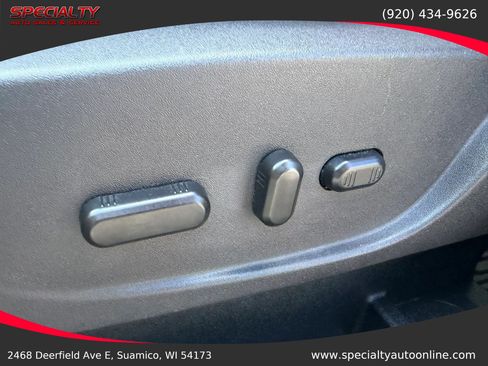 Used 2018 Ford Escape SEL AWD/4WD image 36