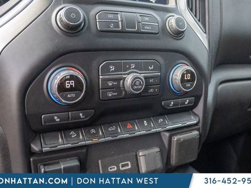 Used 2021 Chevrolet Silverado 1500 LT Trail Boss w/ Convenience Package II AWD/4WD image 12