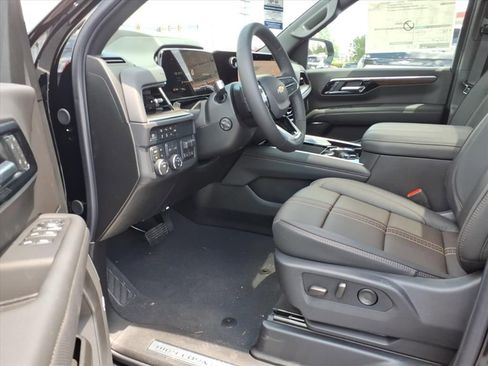 New 2026 Chevrolet Tahoe High Country w/ Sun And Tow Package AWD/4WD image 9