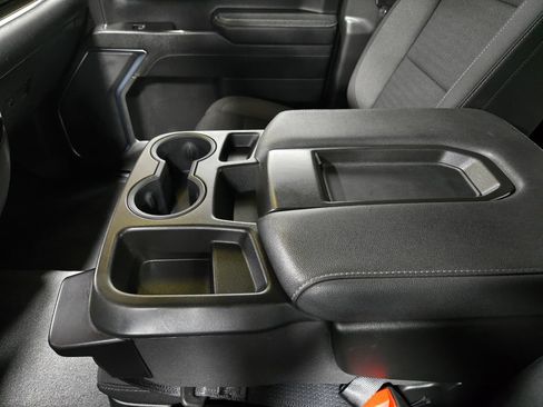 Used 2023 Chevrolet Silverado 1500 LT AWD/4WD image 26