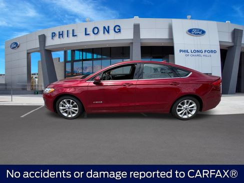 Certified 2019 Ford Fusion SE FWD image 3