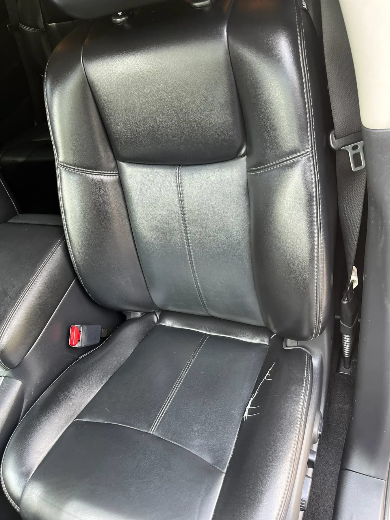Used 2017 Nissan Pathfinder SL w/ SL Tech Package FWD image 10
