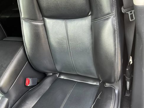 Used 2017 Nissan Pathfinder SL w/ SL Tech Package FWD image 10