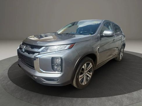 Used 2021 Mitsubishi Outlander Sport SE image 1