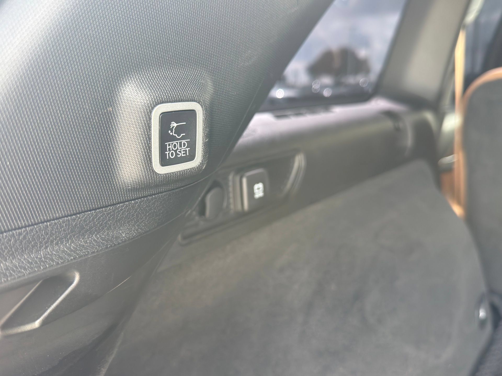 Used 2023 Jeep Grand Cherokee Summit RWD image 9