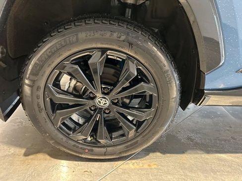 Used 2024 Toyota RAV4 XSE image 21