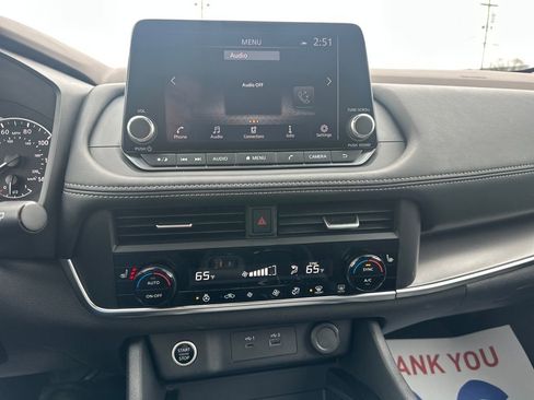 Used 2023 Nissan Rogue SV w/ SV Premium B Package image 22