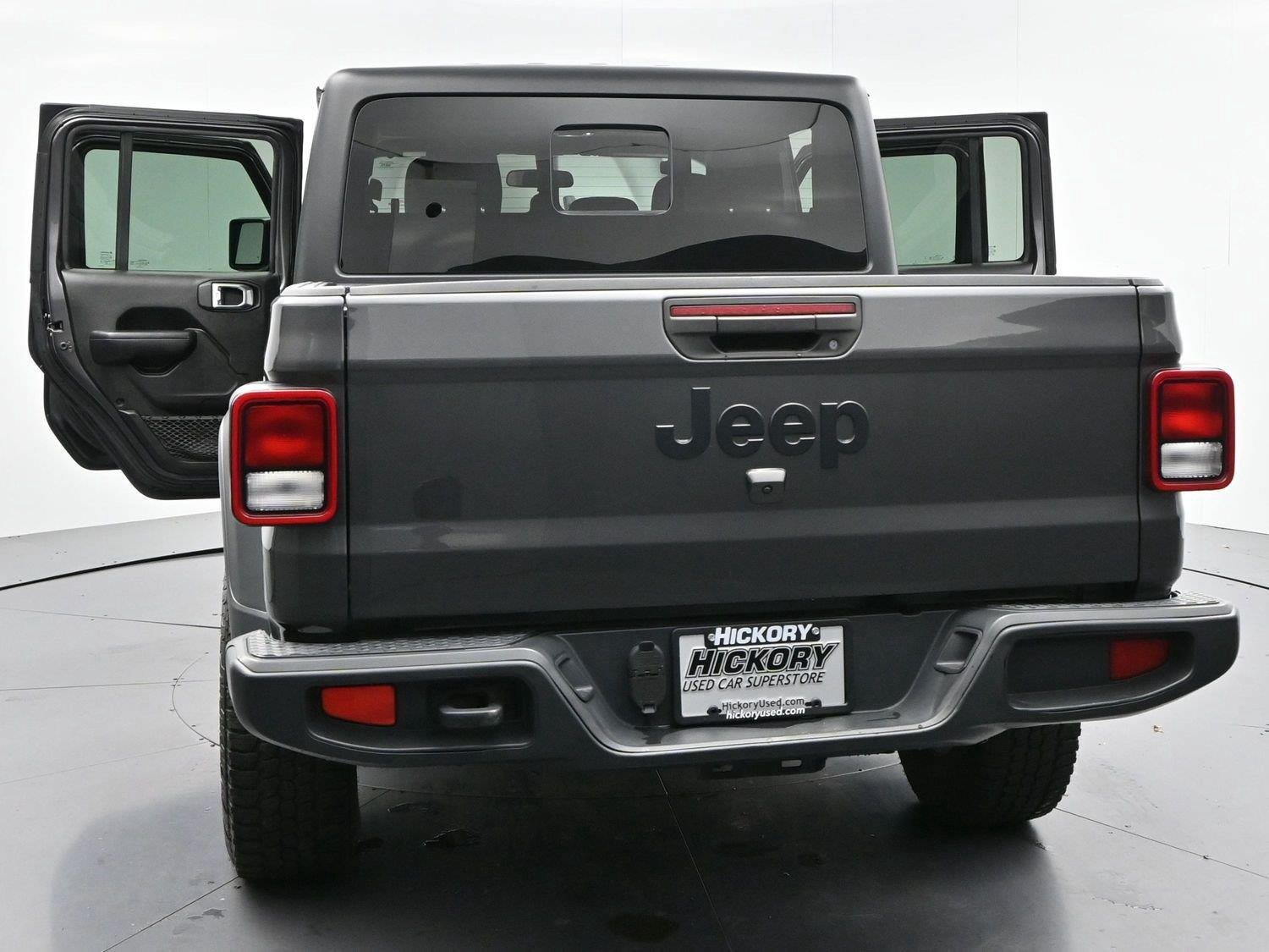 Used 2023 Jeep Gladiator Sport AWD/4WD image 37