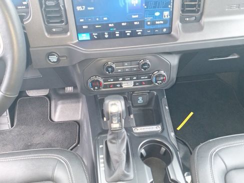 Used 2025 Ford Bronco Big Bend AWD/4WD image 15