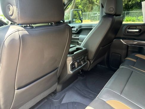 Used 2021 Chevrolet Silverado 2500 LTZ w/ Carhartt Edition AWD/4WD image 16