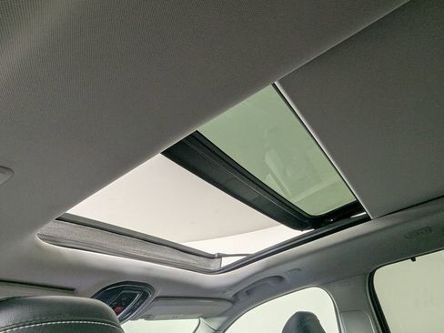 Used 2022 Jeep Grand Cherokee Limited 4xe w/ Luxury Tech Group II image 29