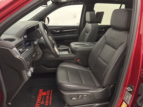Used 2023 GMC Yukon Denali image 23